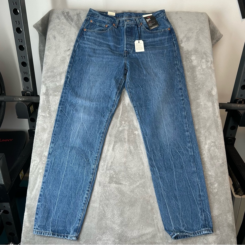 Levi's Premium Women 501 '81 Tapered Leg High Rise Button Fly Jeans  Blue  NWT